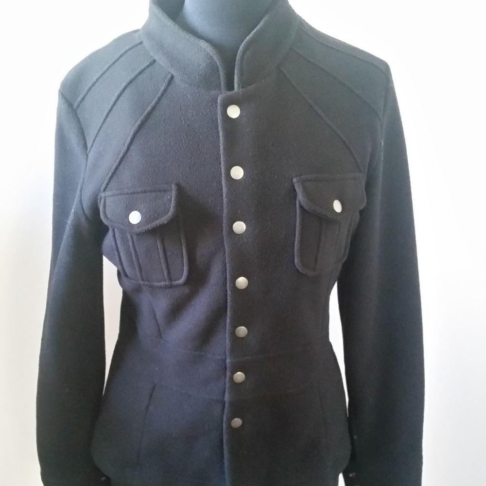 jacket black fits S/M but says L